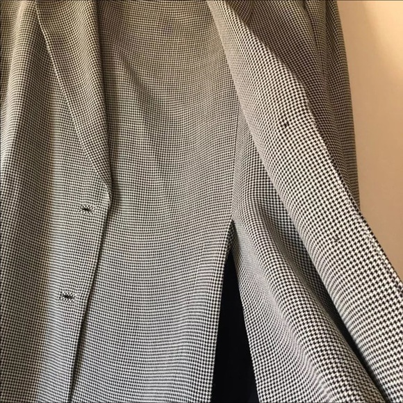 2 piece Blazer and skirt Black/white Women’s Size8 - Picture 2 of 4